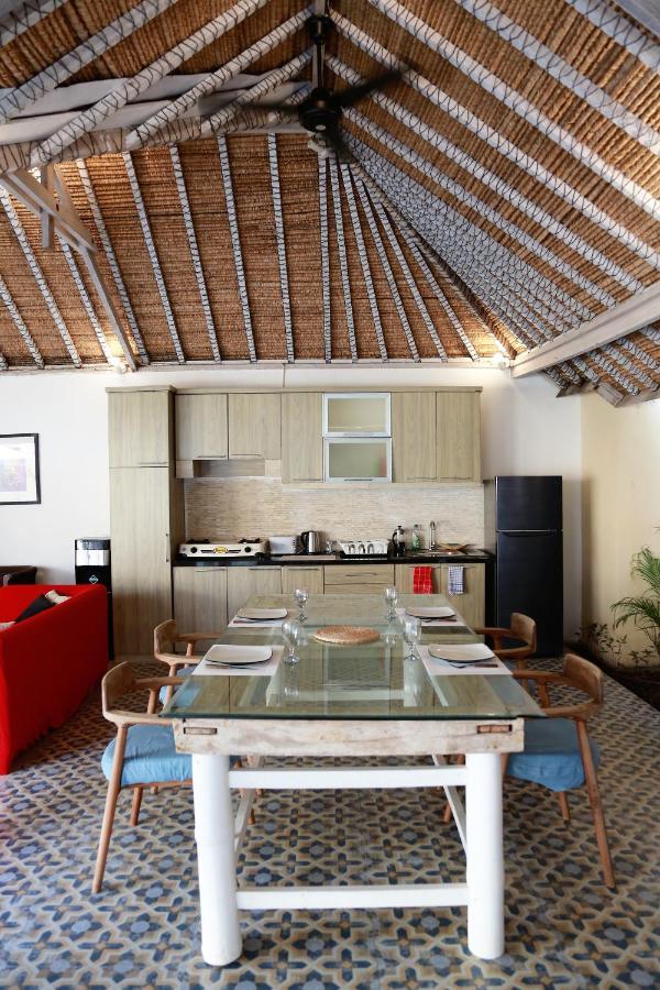 Villa Sentosa, Cheerful 3-Bedroom Villa With Pool Τζίλι Τραγουανγκάν Εξωτερικό φωτογραφία