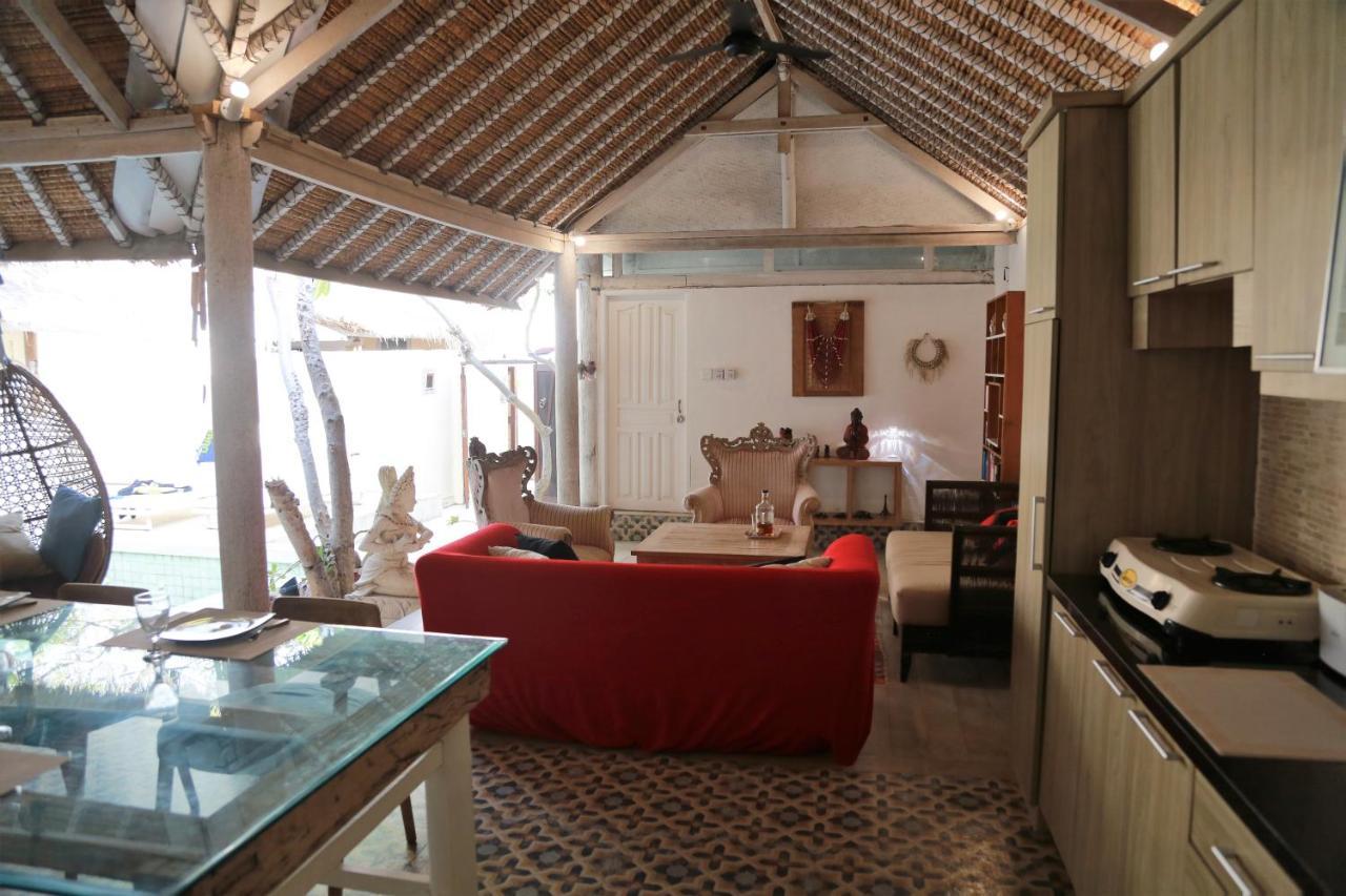 Villa Sentosa, Cheerful 3-Bedroom Villa With Pool Τζίλι Τραγουανγκάν Εξωτερικό φωτογραφία