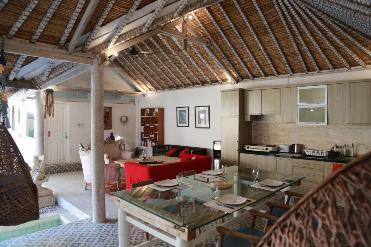 Villa Sentosa, Cheerful 3-Bedroom Villa With Pool Τζίλι Τραγουανγκάν Εξωτερικό φωτογραφία