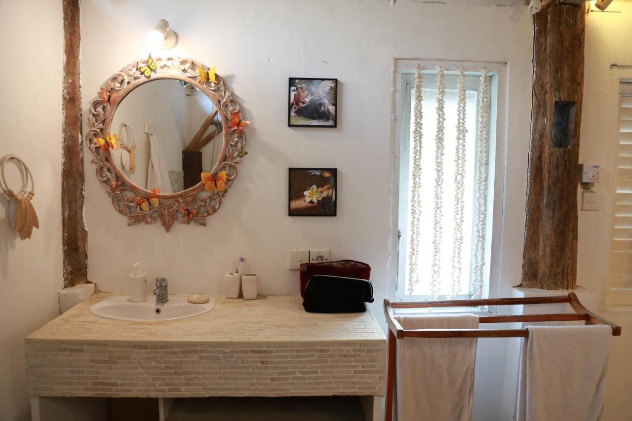 Villa Sentosa, Cheerful 3-Bedroom Villa With Pool Τζίλι Τραγουανγκάν Εξωτερικό φωτογραφία